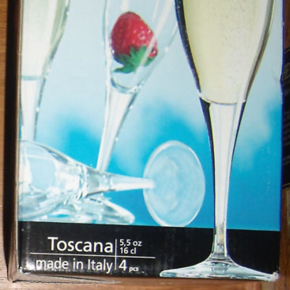 Bormioli Rocco TUSCANA Fluted Champagne Glass Set of 4 Italy  4 Elegant Bormioli Rocco Toscana Champagne Glass